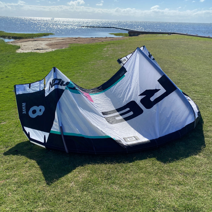 USED Core Section 4 Wave Kite-8m