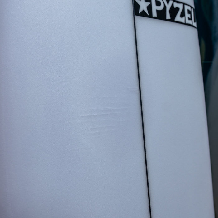 Pyzel White Tiger PU/Poly 5'8" (Blem)