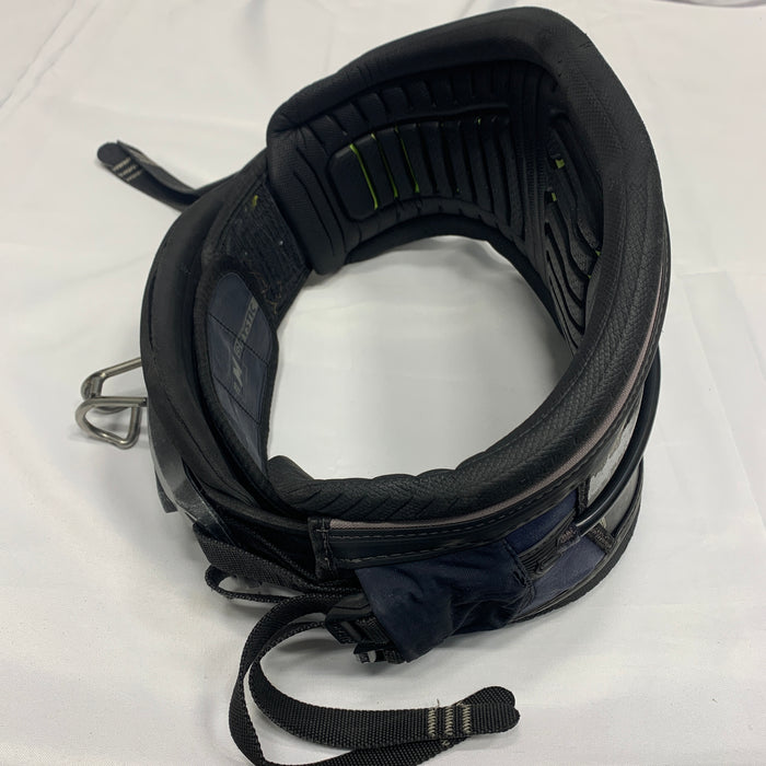 USED Mystic Stealth H2OUT Harness-MED w/Bar-280mm SM/MD