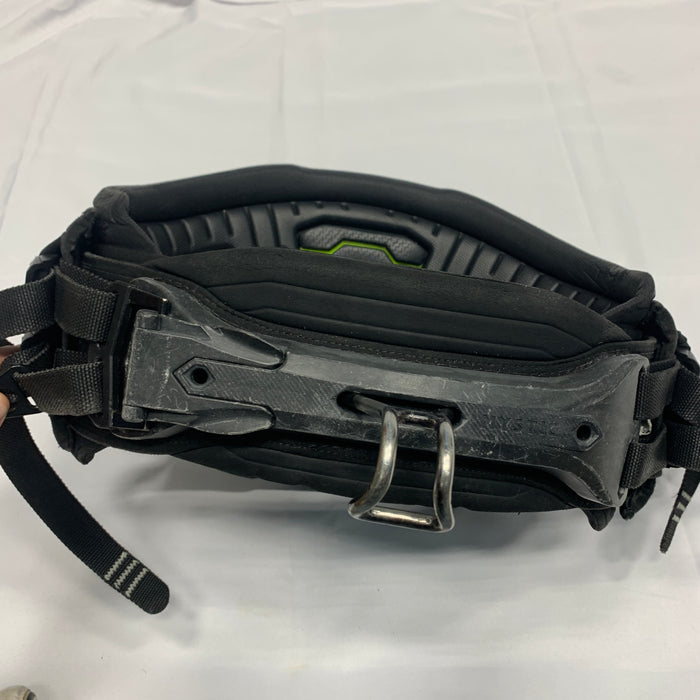 USED Mystic Stealth H2OUT Harness-MED w/Bar-280mm SM/MD