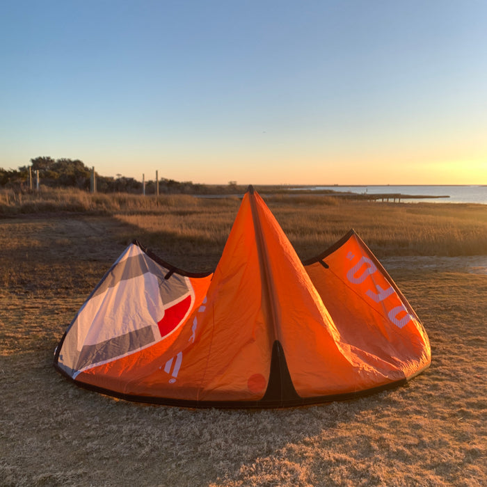 USED Ozone Reo V6 Kite-10m-Orange/White