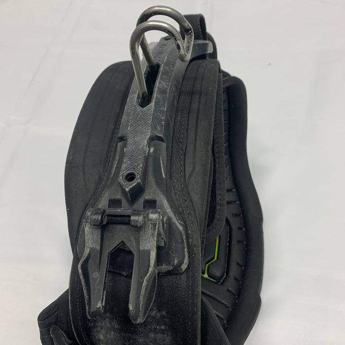 USED Mystic Stealth H2OUT Harness-Small w/Bar-280mm SM/MD