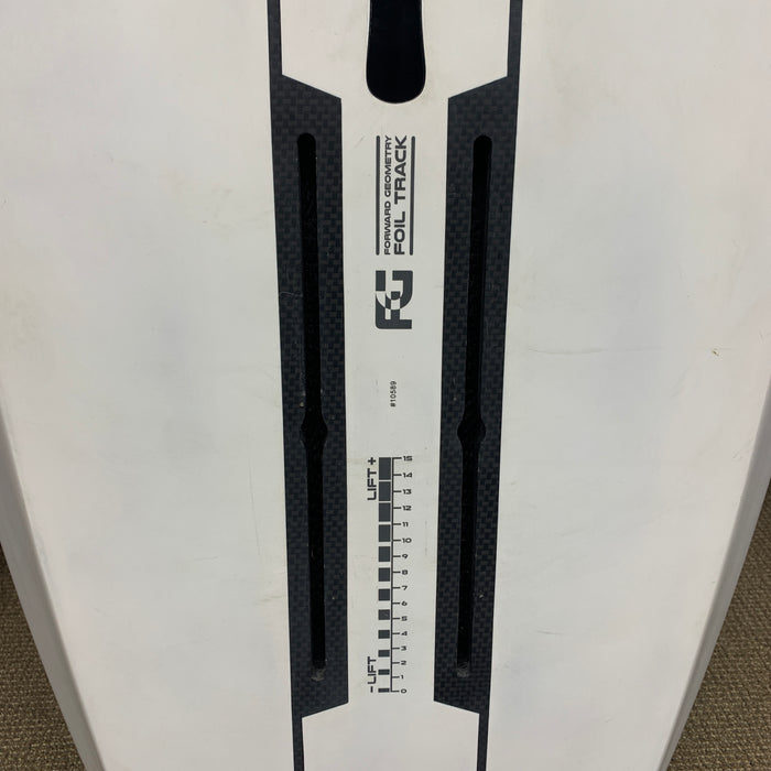 USED Armstrong Wing FG Foilboard-5'4" x 90L