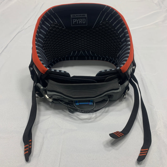 USED Dakine Pyro Harness-Medium